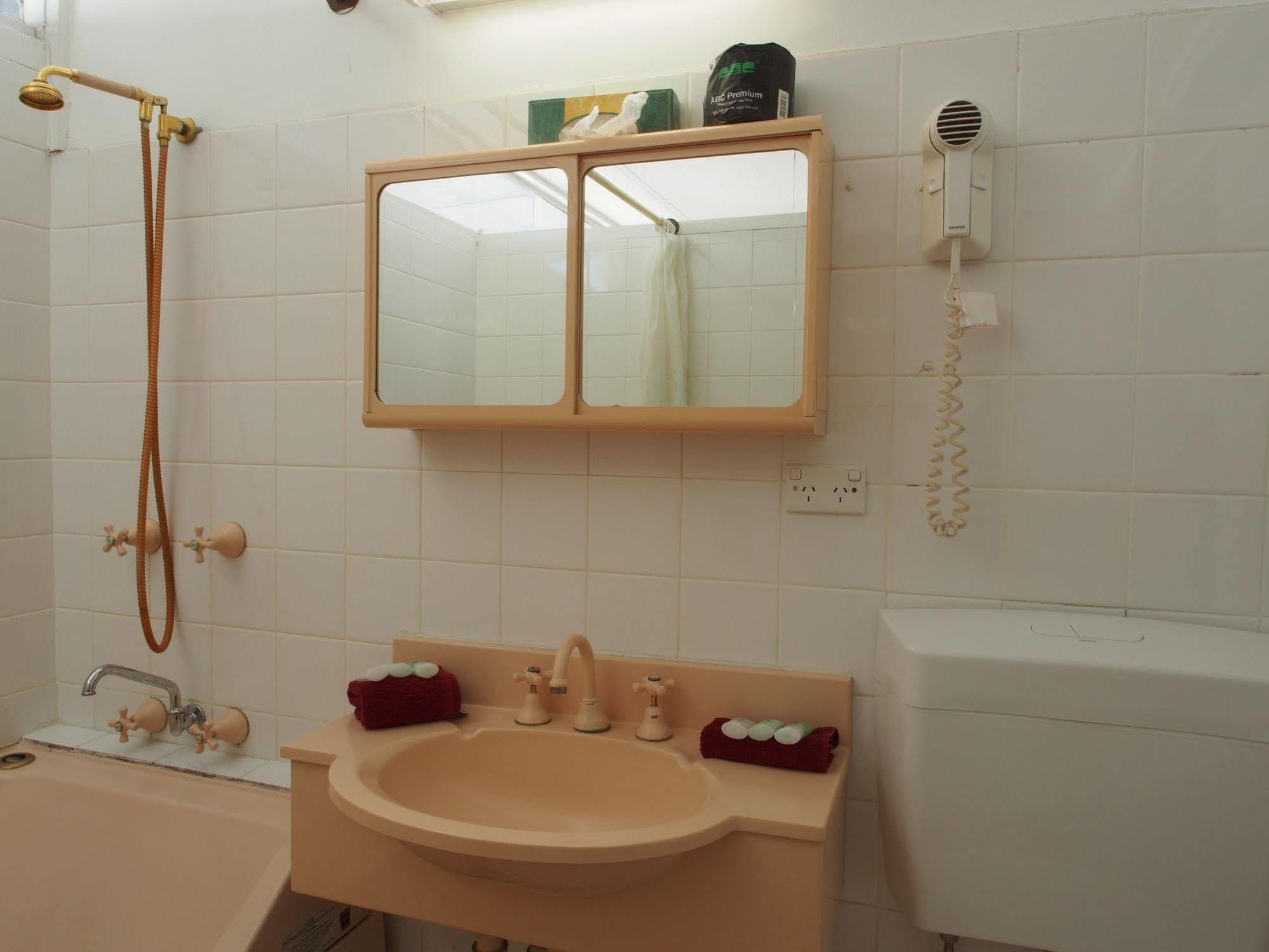 City Beach Motel Wollongong Zewnętrze zdjęcie